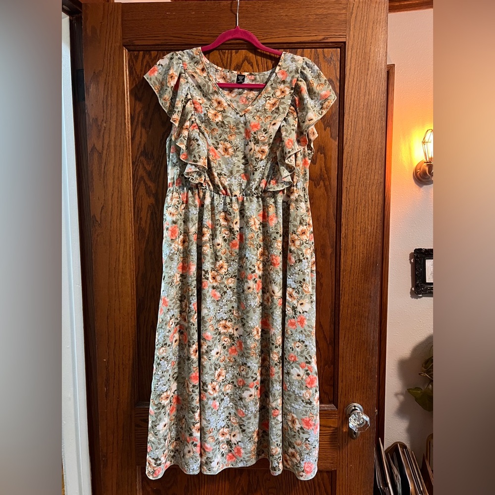 Floral Ruffle Sleeve Womens dress 1x